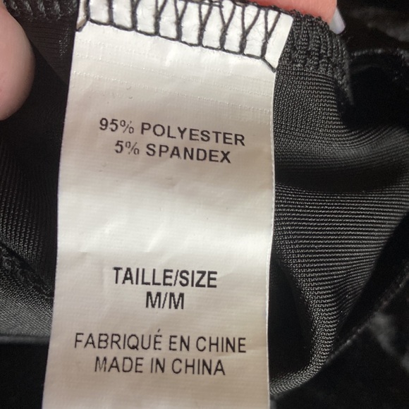 NWOT TROVARE’ bl velour crushed dress w/ gold clasp on waist. Chic. Medium. - Picture 7 of 10